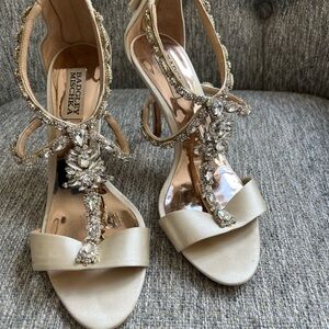 BADGLEY MISCHKA  Jeweled open toe heels size 8